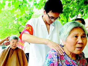 黨員志愿者開展集中服務周活動