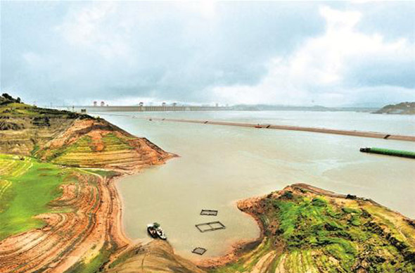 ӛؽ̤Lһ(zhn)r
f(wn)L(zhng)U(xin)G23L(zhng)O(jin)ݳǶոߑظ_(d)35档ˮϝqϵİֲHʣ픲¶ˮ棬Suҷڽ߅ˮıO(jin)y(c)63qėٳſڴ߅ˮf(shu)Ѵځ(li)ȳǰ20Ԕ(x) 