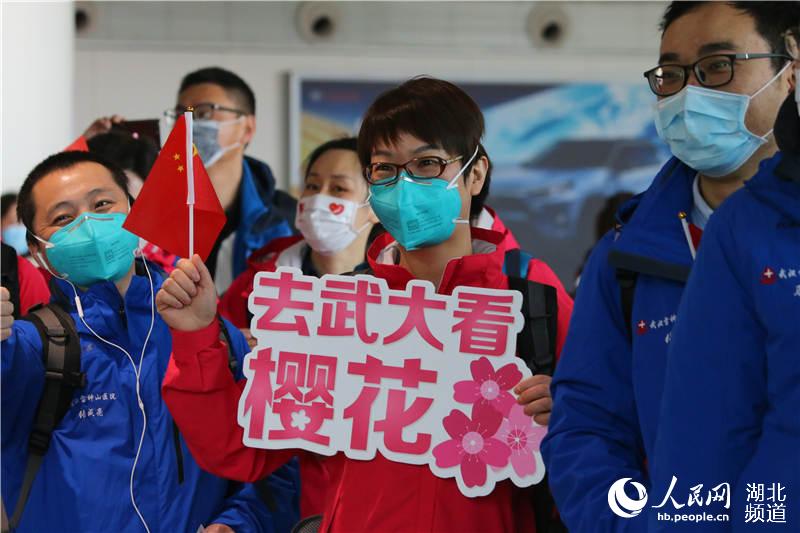 7000֧Ԯt(y)(du)Tշżtϼ z