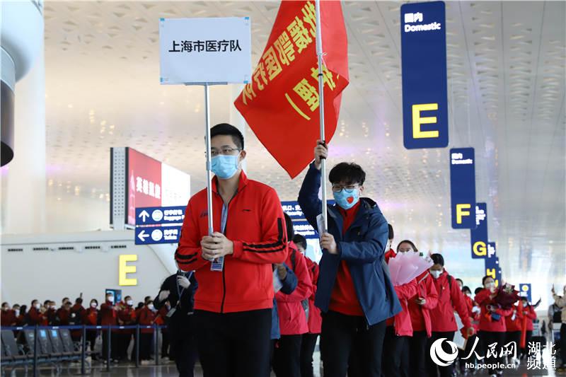 7000֧Ԯt(y)꠆Tշ̡żtϼ z