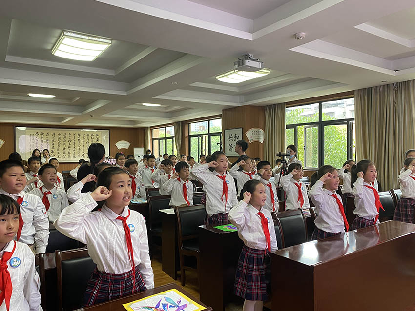 (yng)(du)׃}M(jn)hУ@誔z