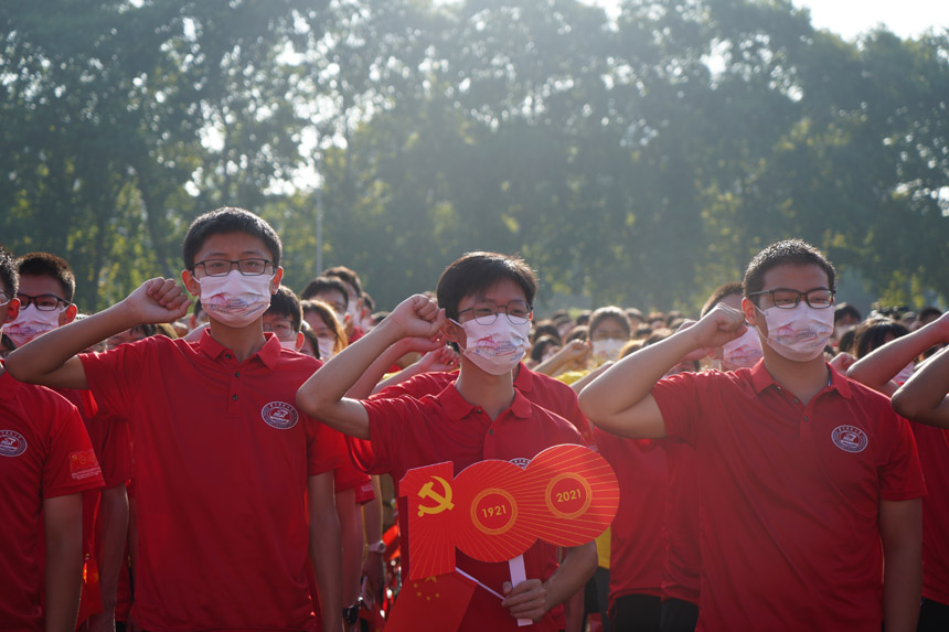 華中科技大學(xué)本科生開學(xué)典禮。馬小勇攝
