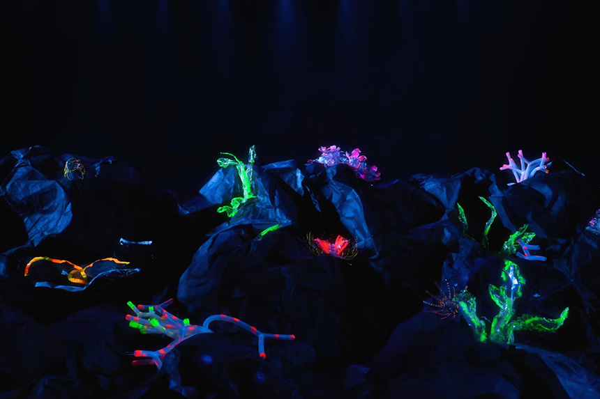 開學(xué)第一課 武漢傳媒學(xué)院打造“校園奇幻夜”迎新生