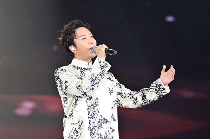 第十二屆中國(guó)長(zhǎng)江三峽國(guó)際旅游節(jié)在湖北宜昌開(kāi)幕【6】