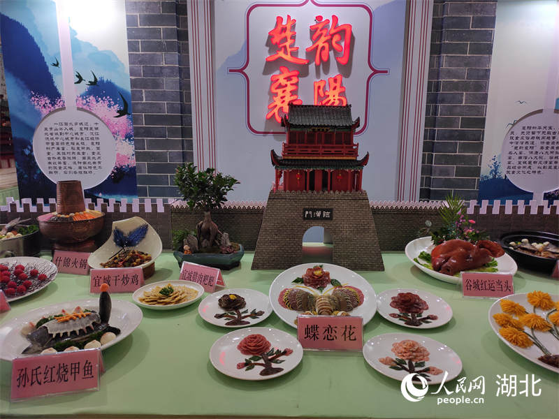 楚菜美食博覽會演繹饕餮盛宴。人民網(wǎng) 郭婷婷攝