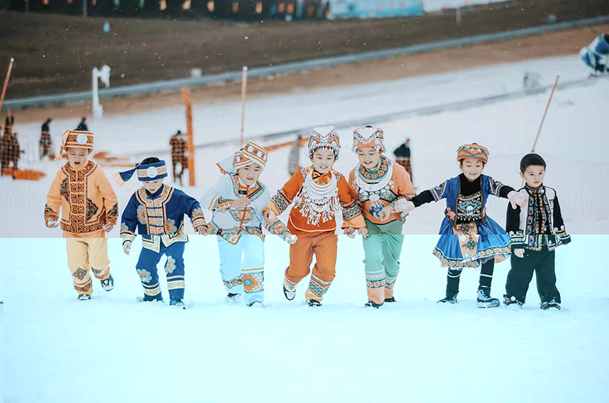 第八屆全國大眾冰雪季恩施會場在巴東綠蔥坡啟幕【5】