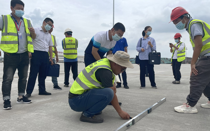 (yn)СMF(xin)(chng)z顣ݻC(j)(chng)D