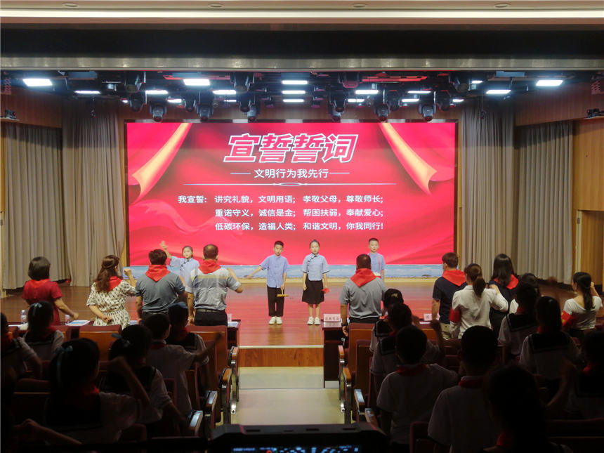 武漢東西湖:小手拉大手 文明齊步走【2】