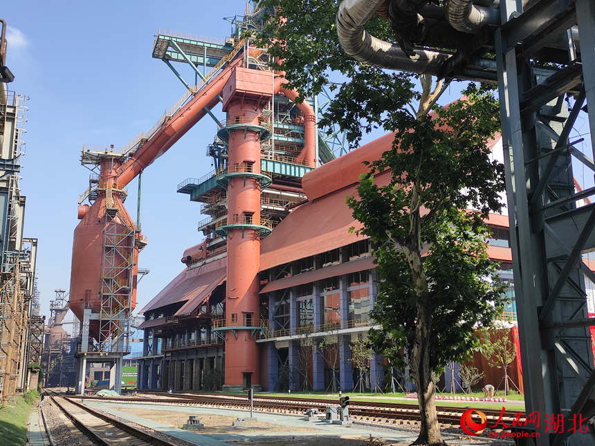 武鋼一號高爐變身工業(yè)遺址公園。人民網(wǎng)郭婷婷攝