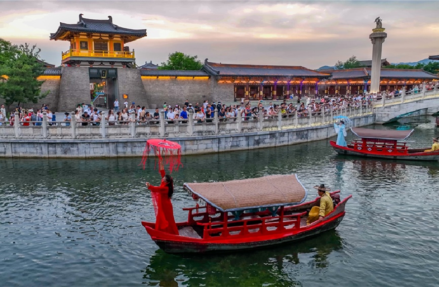 歌舞表演《踏歌行》