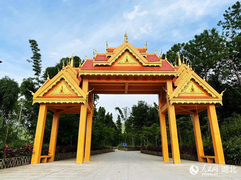 威遠(yuǎn)鎮(zhèn)芒冒村黨芒現(xiàn)村民小組。人民網(wǎng) 周恬攝