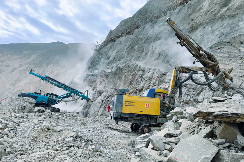 施工現(xiàn)場(chǎng)。