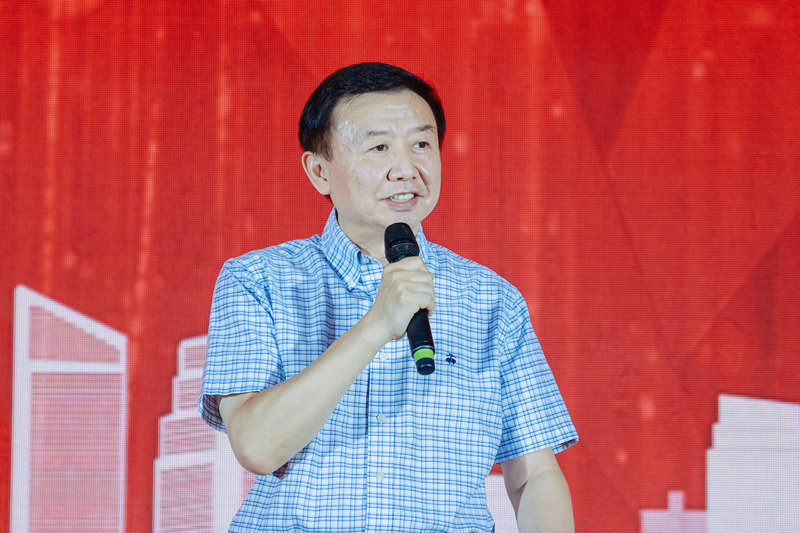 馬丁院士對話青年醫(yī)師。