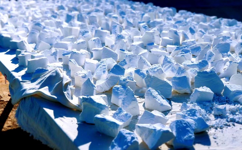 湖北建始曬豐收。