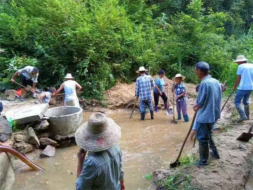 湖北浠水:塆組夜話聚共識?黨群齊心抗大旱?