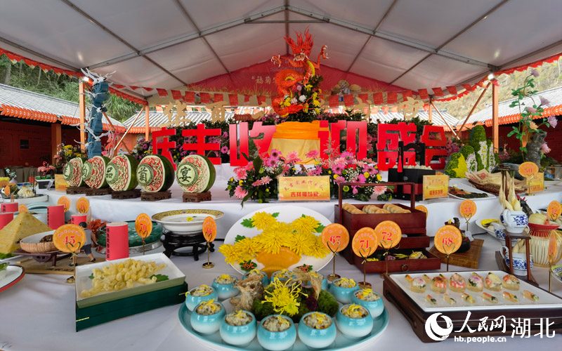 麻城特色菊花宴。周雯攝