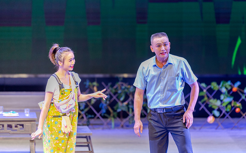 湖北竹山:“廉政”鄖劇小戲《借條》為“宣教月”添彩【4】