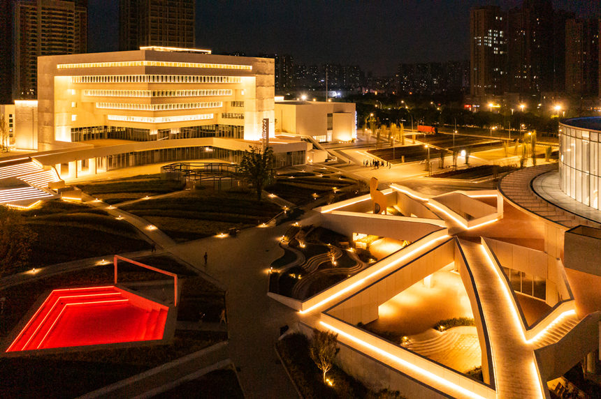 武漢臨空港文化中心。中共武漢市東西湖區(qū)委宣傳部供圖