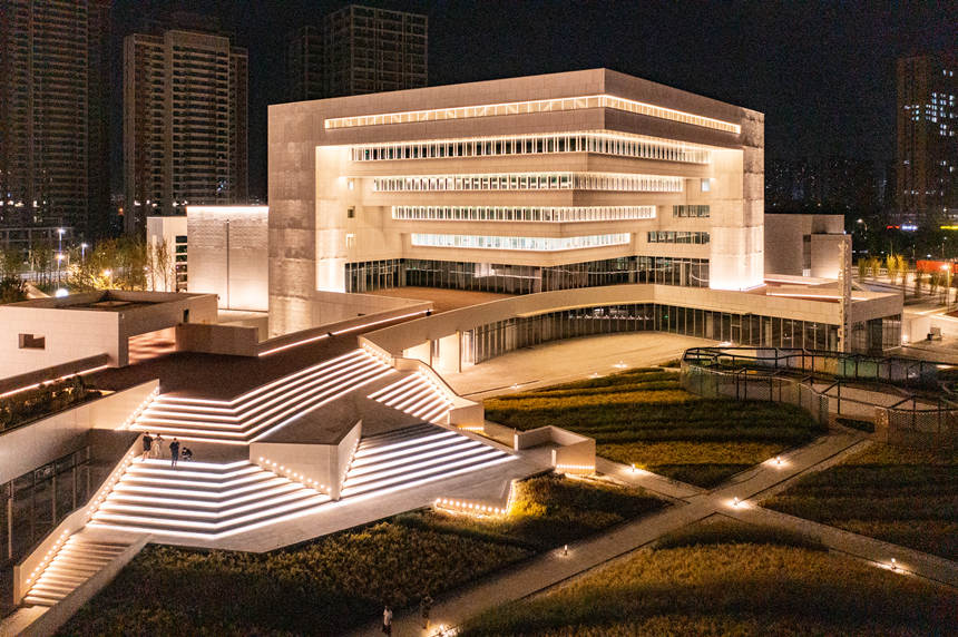 武漢臨空港文化中心。中共武漢市東西湖區(qū)委宣傳部供圖