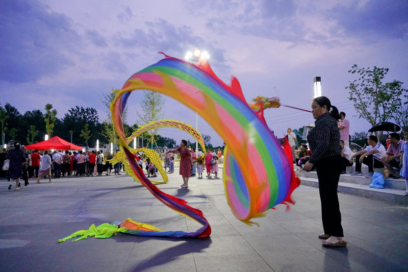 新洲城鄉(xiāng)環(huán)境翻天覆地的變化。