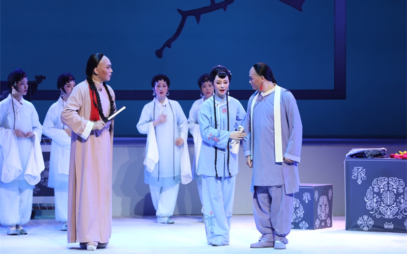 黃梅戲《一代義伶邢繡娘》演出劇照 。陳章華攝