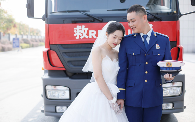 劉煜東和高曉璐的婚紗照。受訪者供圖