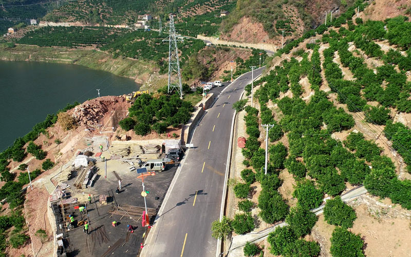 秭歸縣吒溪河鄉(xiāng)村振興示范區(qū)項(xiàng)目建設(shè)現(xiàn)場(chǎng)