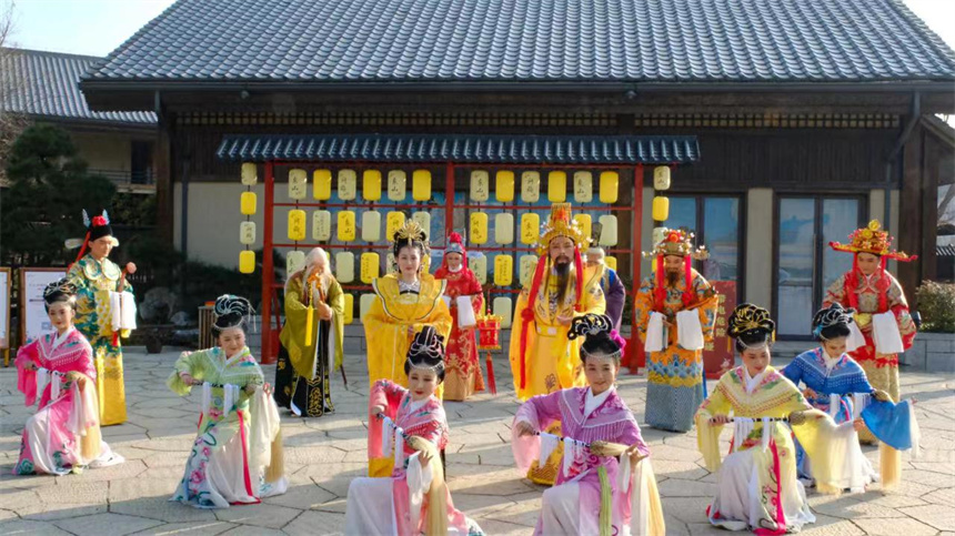 湖北黃梅:過(guò)大年唱大戲 正月戲味濃