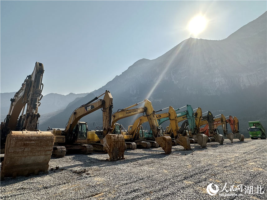 姚家平水利樞紐工程開工動員大會現(xiàn)場。人民網(wǎng) 張沛攝