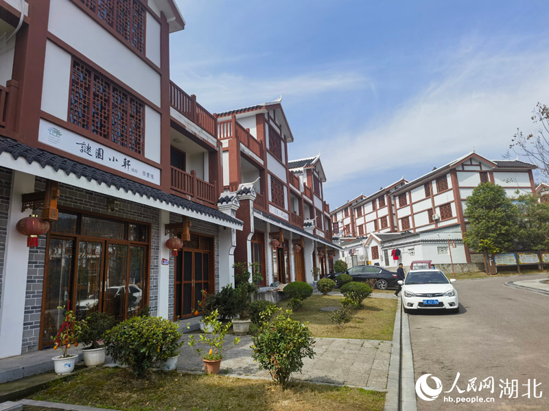 宜都市青林寺村，“上岸”漁民吃上旅游飯。人民網(wǎng) 周雯攝