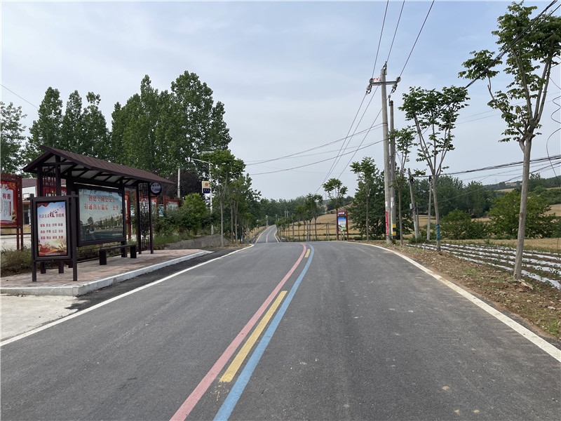 美麗整潔的路面。