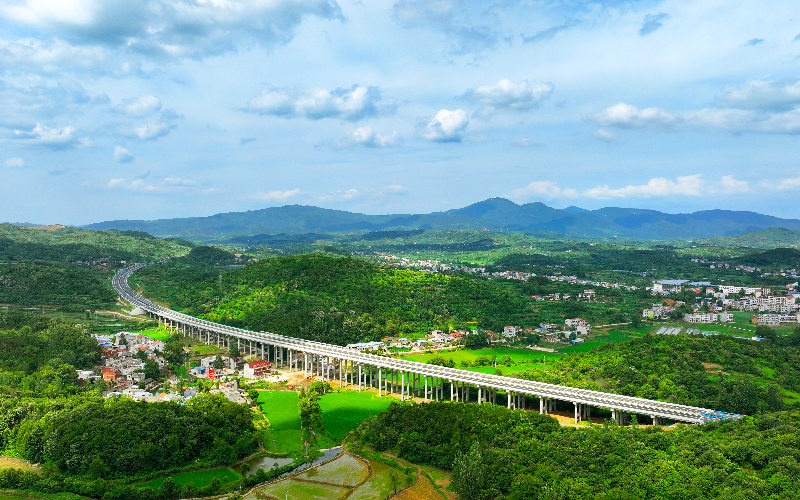 湖北2條高速同日通車(chē) 武漢都市圈再添通道