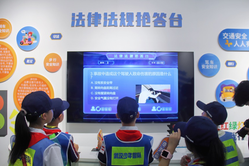 學(xué)習(xí)安全知識(shí)。