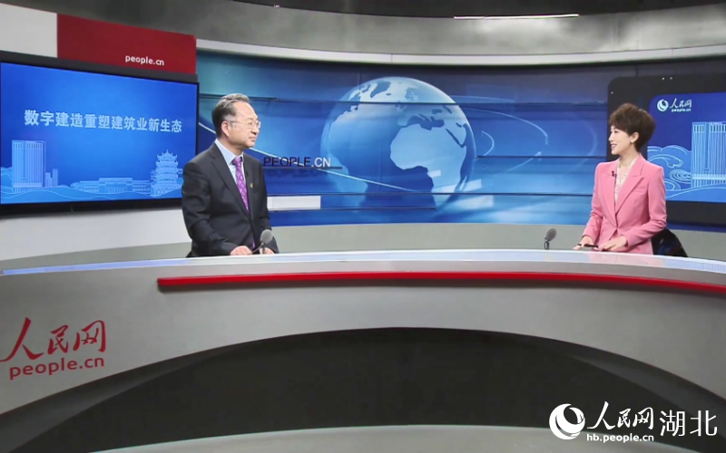 李霆接受人民網(wǎng)記者專訪。