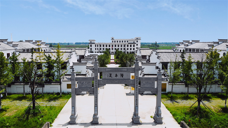 潛半夏中醫(yī)藥文化景區(qū)。潛江市文旅局供圖