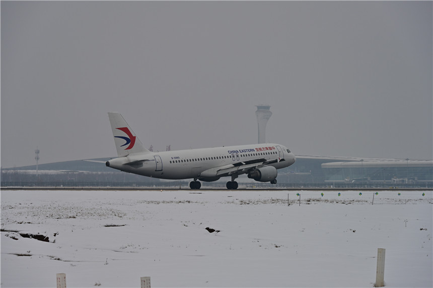 武漢天河機(jī)場(chǎng)航班正常放行率全國(guó)第二。湖北機(jī)場(chǎng)集團(tuán)供圖