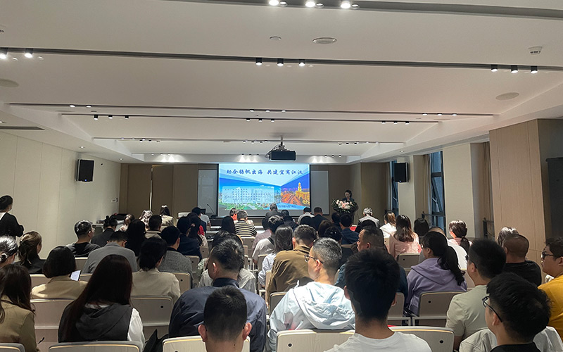 公共法律服務(wù)進(jìn)樓宇專場(chǎng)活動(dòng)。江軒攝