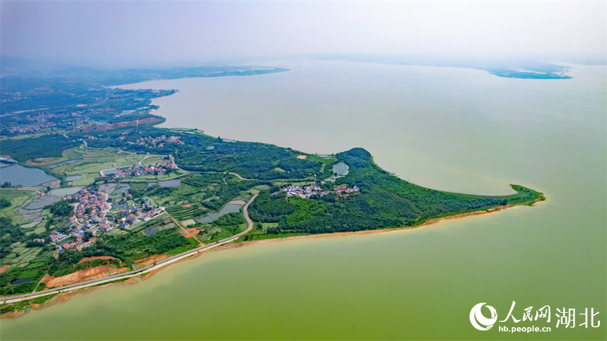 梁子湖航拍。人民網(wǎng)記者 周倩文攝