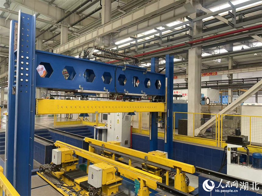 靜壓試驗臺。人民網(wǎng)記者 周倩文攝