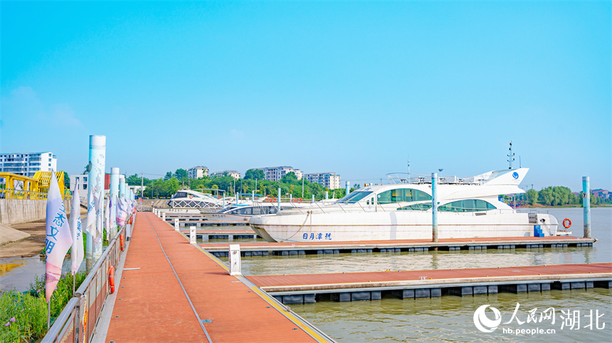 整齊?？康目焱?。人民網(wǎng)記者 周倩文攝