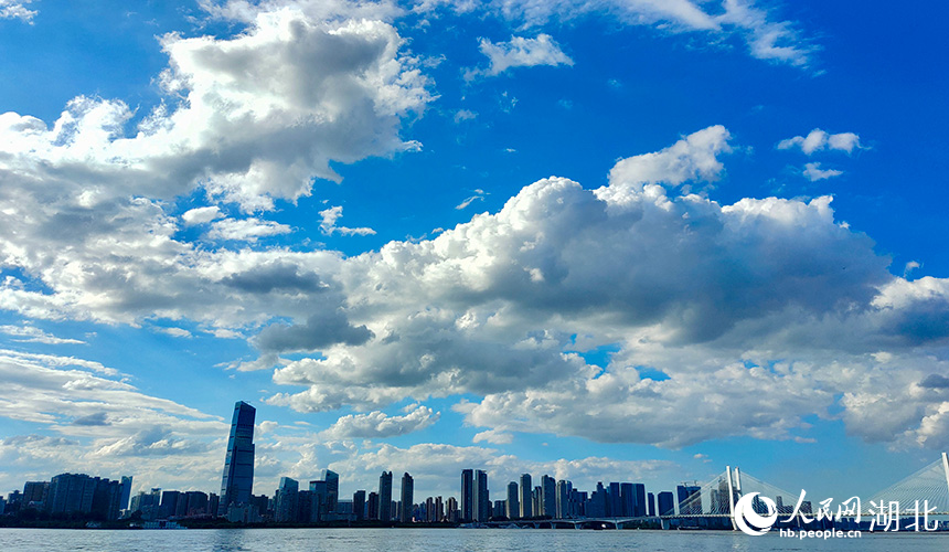 7月29日13時，武漢城區(qū)小時空氣質量指數(shù)為22，空氣質量狀況為優(yōu)。