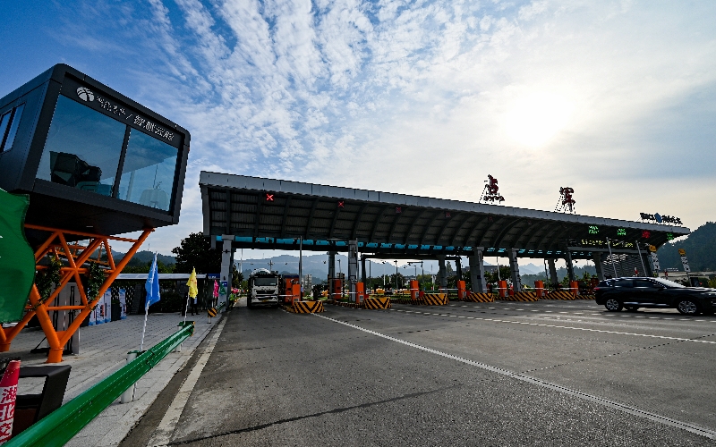 集成多種智能化設備和技術的雙層智慧云艙。吳迪攝