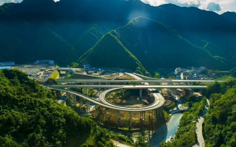 十巫北項目交工驗收。