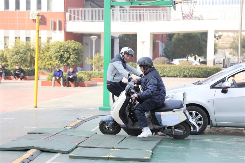 師生共上互動式體驗式沉浸式安全公開課【2】