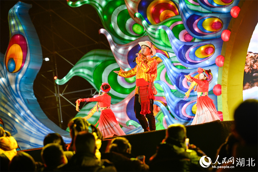 玫瑰園里賞彩燈看民俗【7】