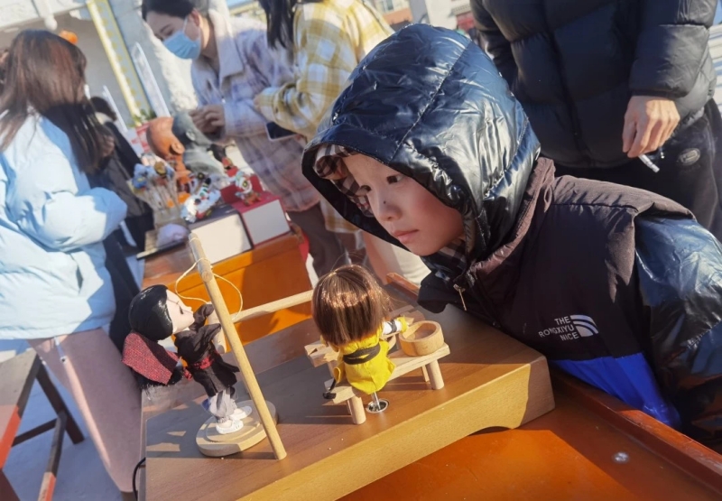 湖北鄂州塘角頭村舉行非遺文化展示。