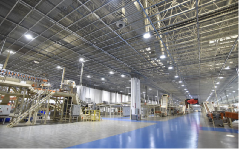 智能化的生產(chǎn)車間。駱毅攝