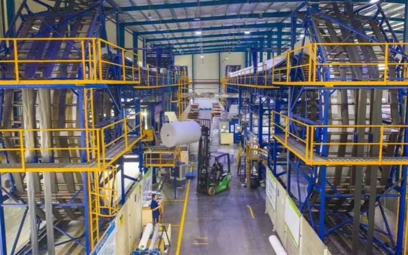 湖北世豐新材料有限公司生產(chǎn)車(chē)間。張仰強(qiáng)攝