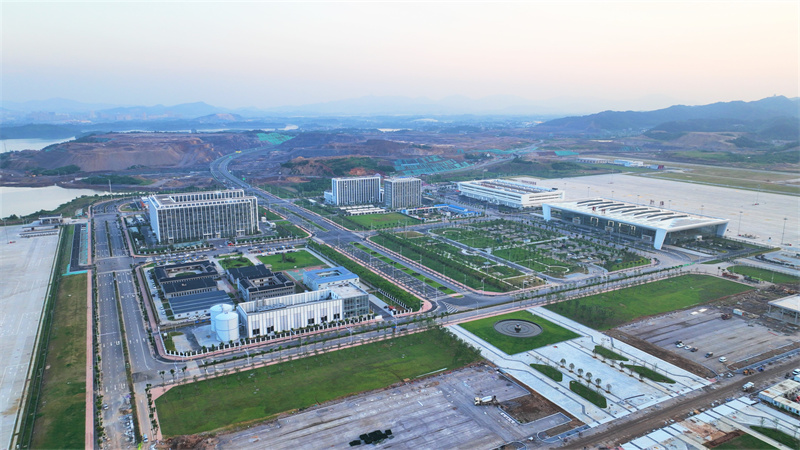 鄂州花湖機場南面工作區(qū)。鄂州市委宣傳部供圖