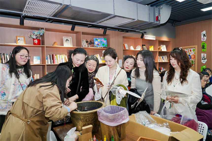 千年古城邂逅漢服花朝 曇華盛景解鎖春日浪漫